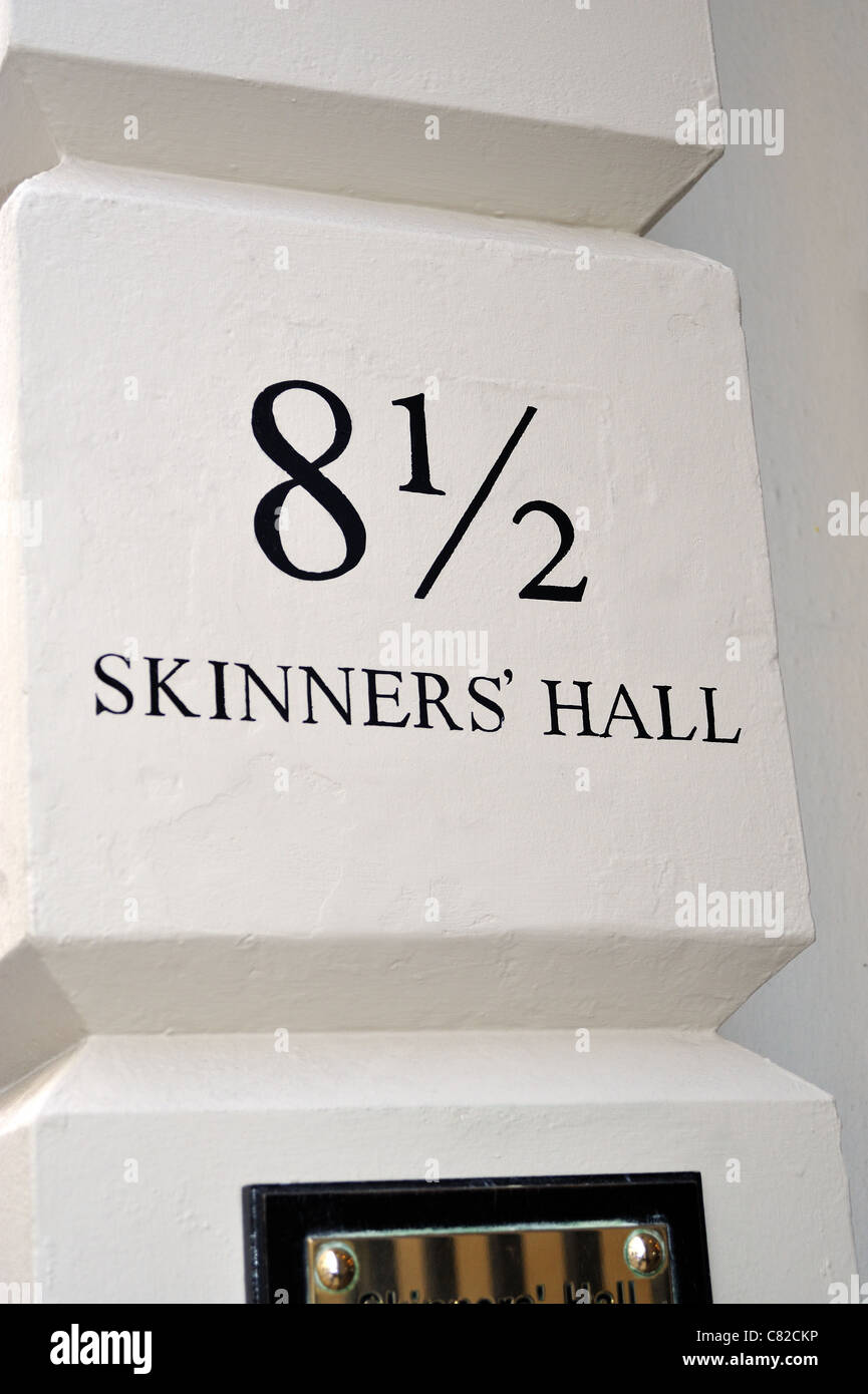 8 1/2 Skinners hall sign London Stock Photo