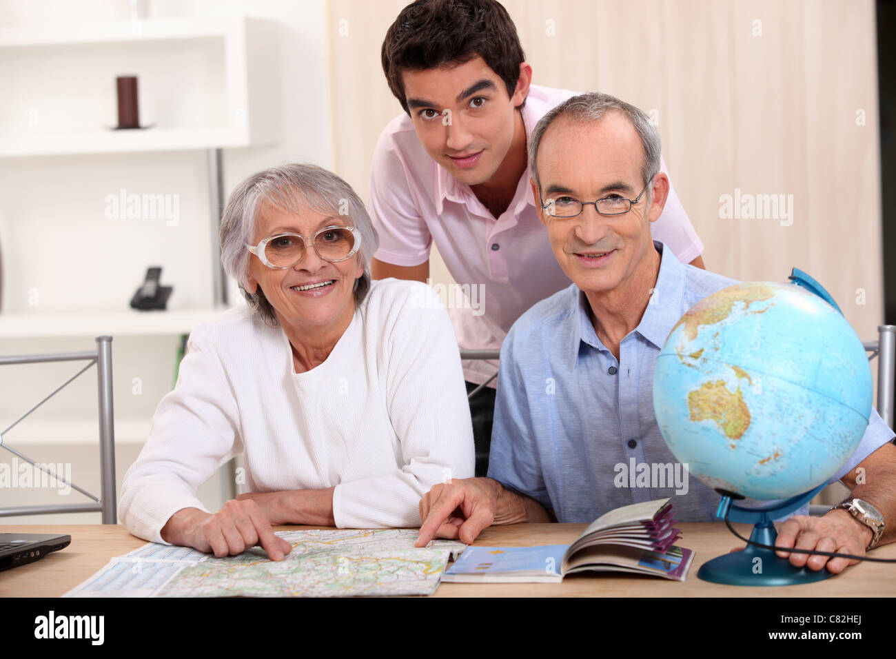 COUPLE SEEKING MAN visual data 7