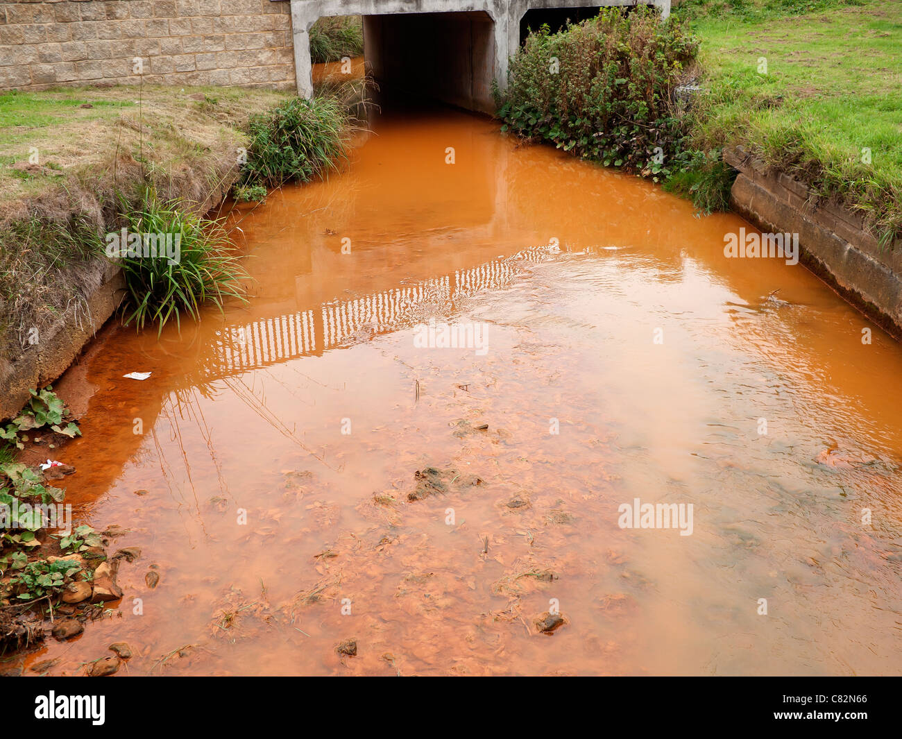 Saltburn Gill Beck polluted by Iron Ore to be cleaned up in 2011 due to the EU Water Framework Directive in England 2015 Stock Photo