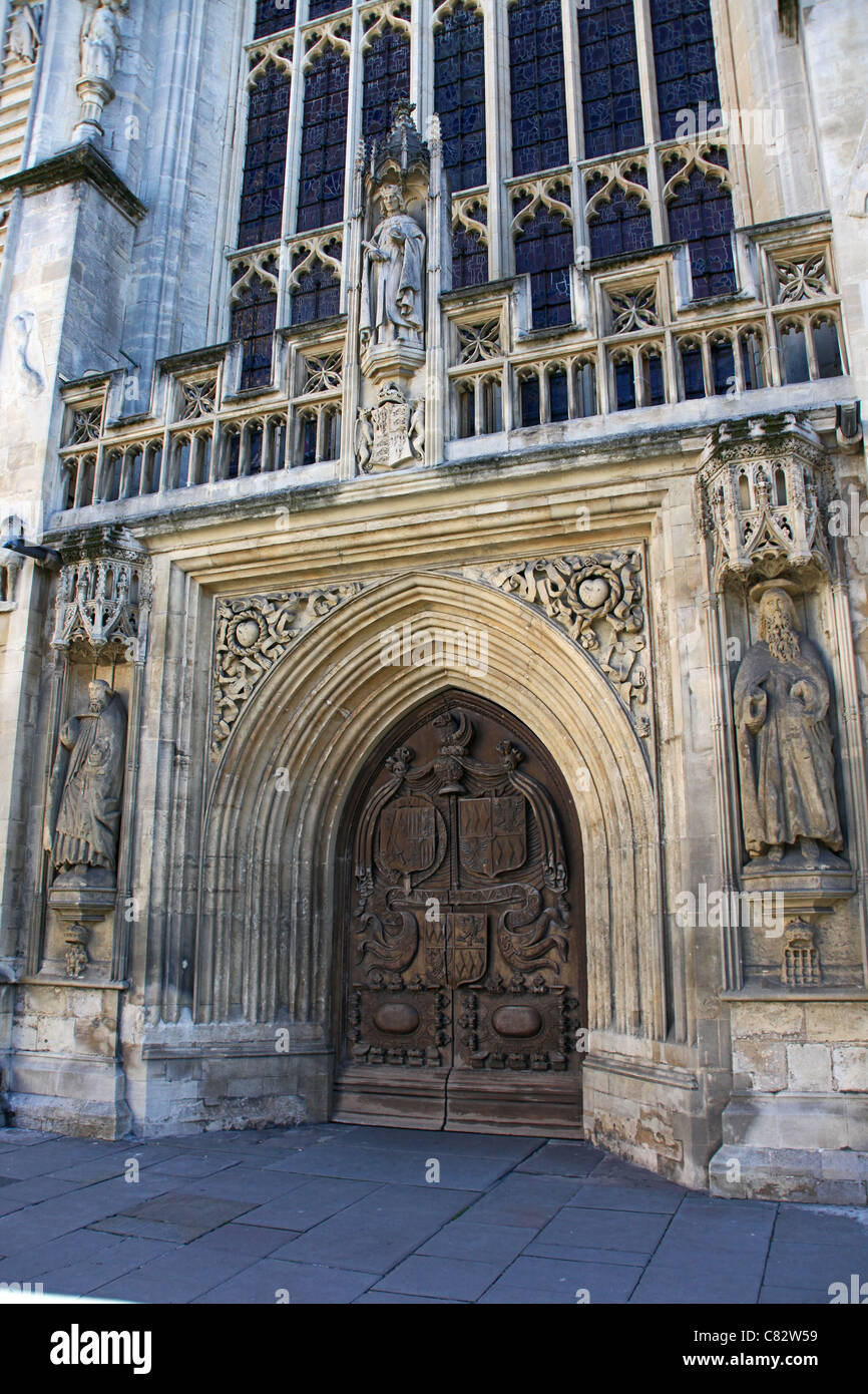 The huge oak door in the west front of Bath AbbeyBath, N.E. Somerset ...