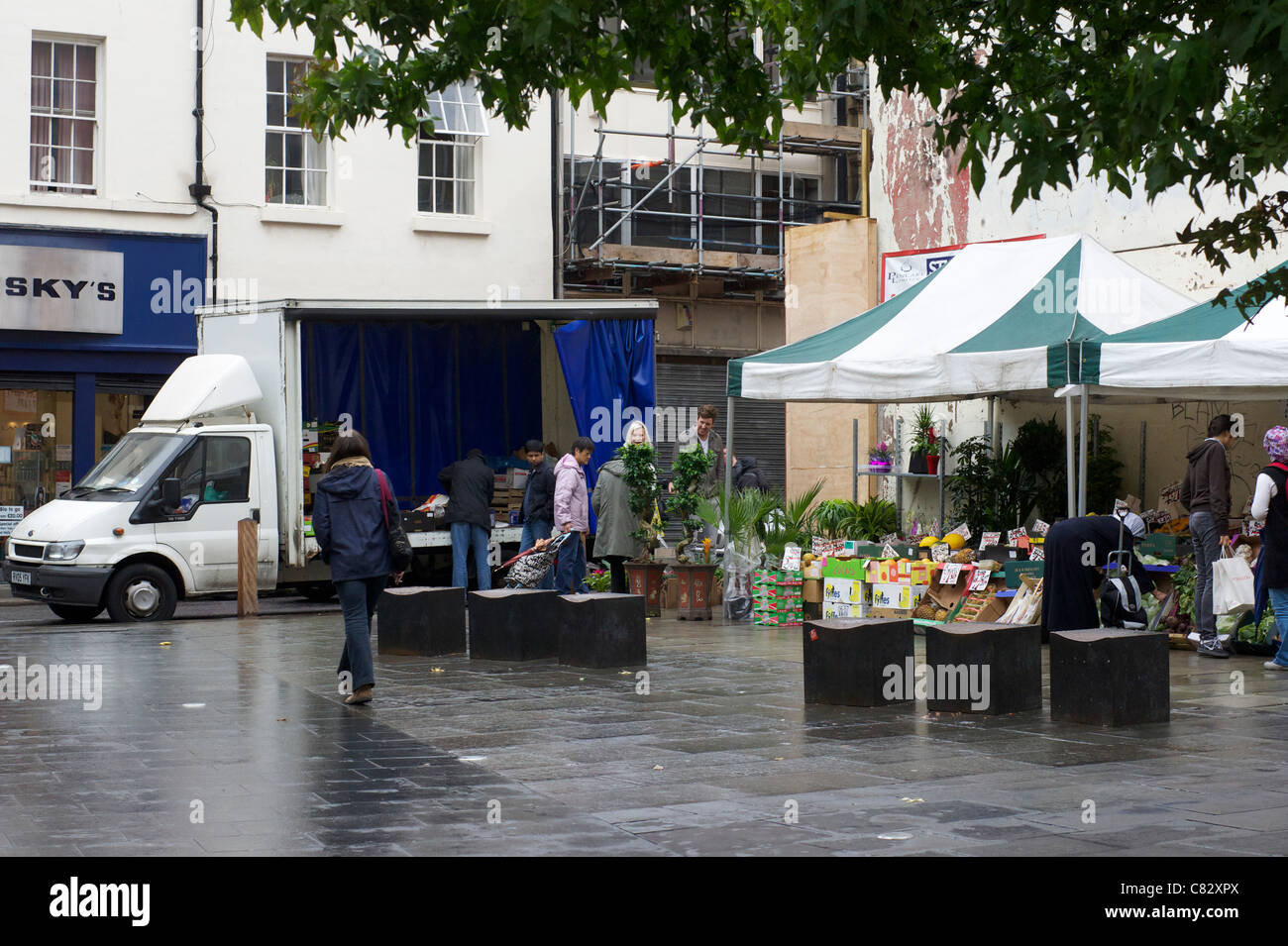 Fruit lorry uk hires stock photography and images Alamy
