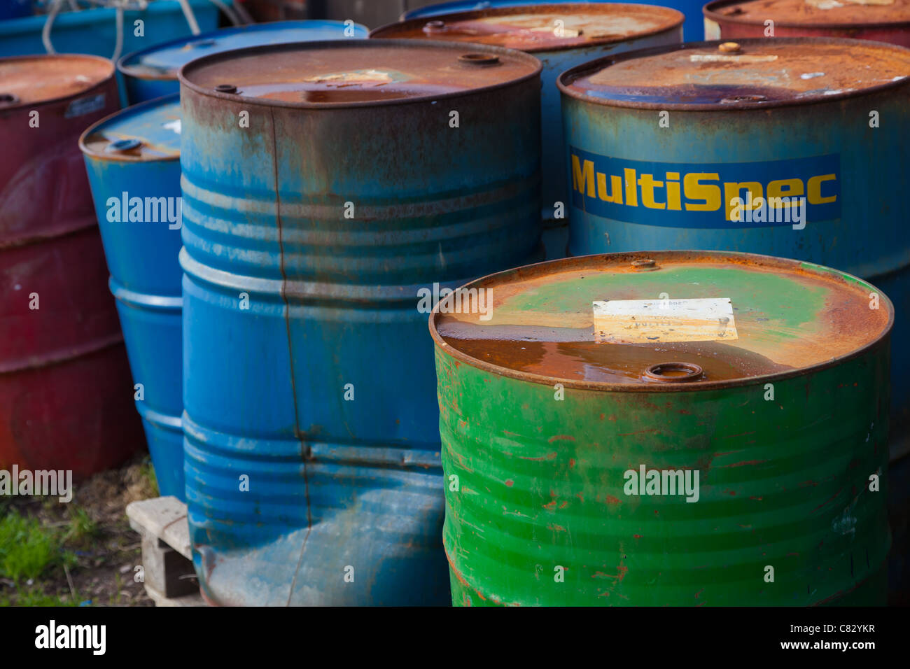 Oil drums hires stock photography and images Alamy