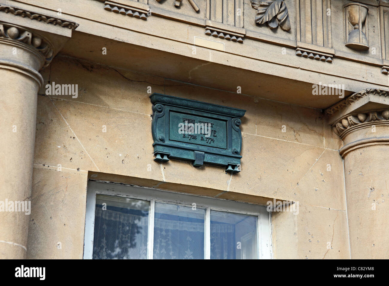 Plaque marking the house where Lord Clive of India used to live in The Circus, Bath, N.E. Somerset, England, UK Stock Photo