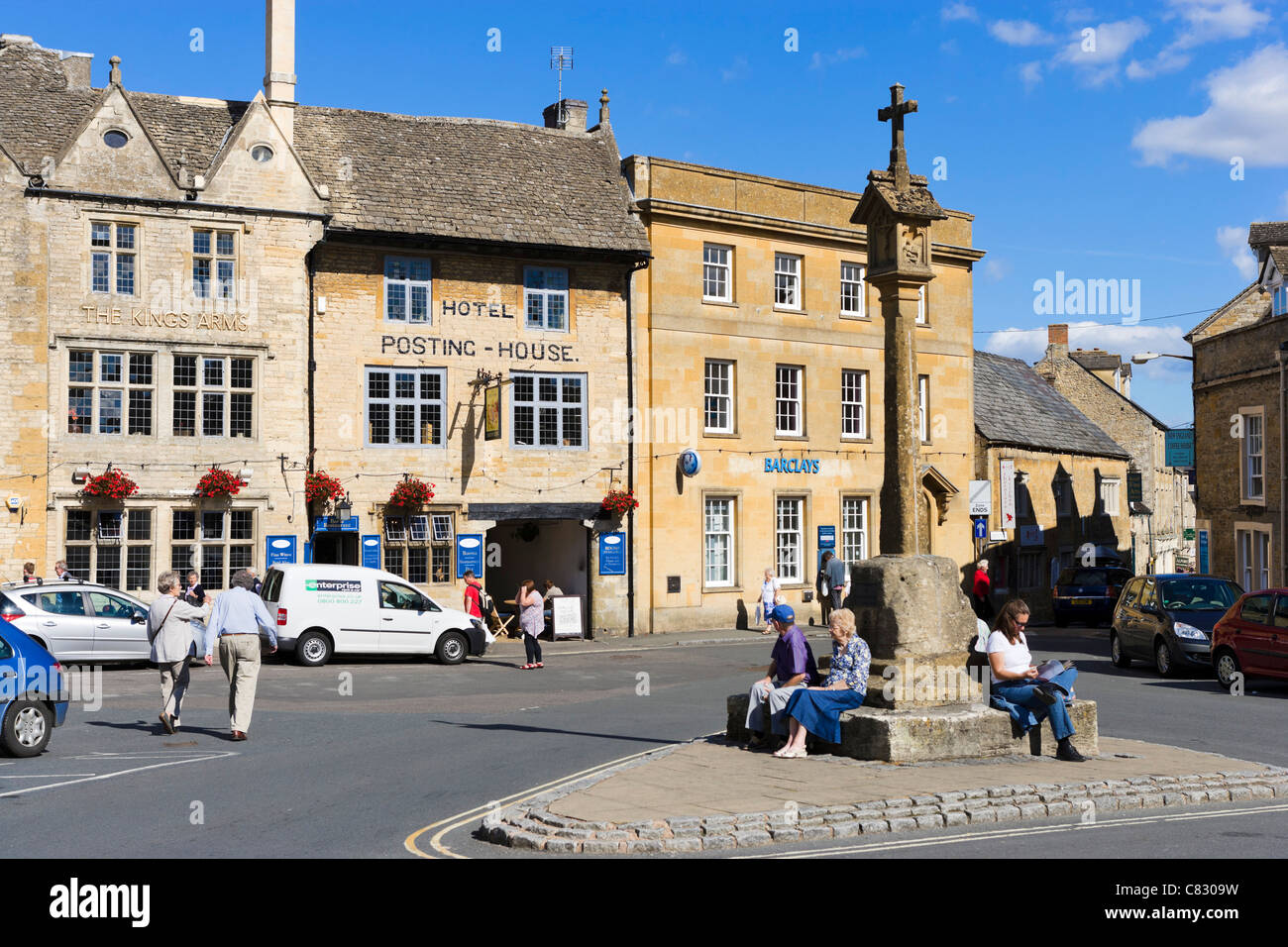 Market Square looking towards the Hotel Posting House and the Kings