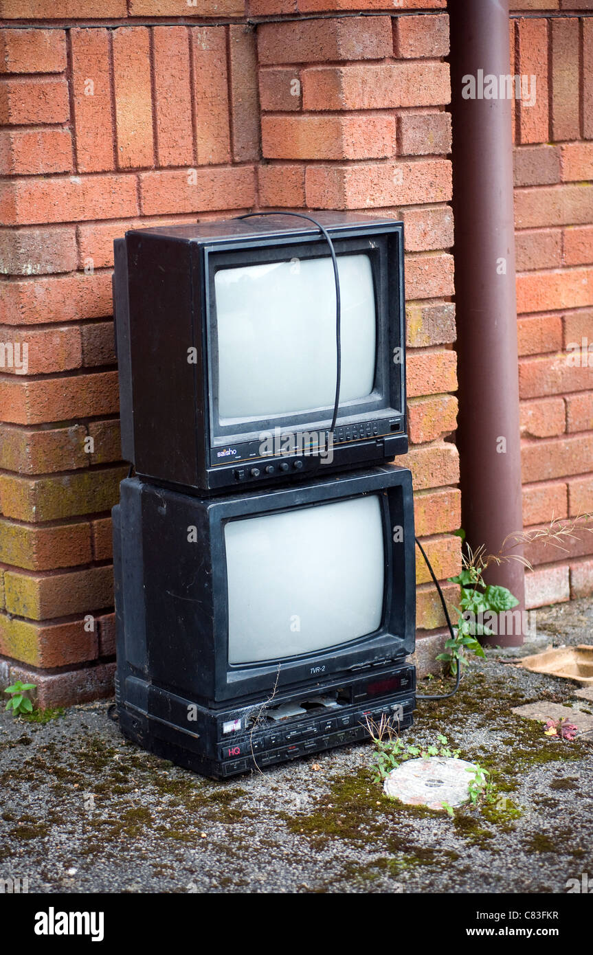 Analogue tv television sets hires stock photography and images Alamy