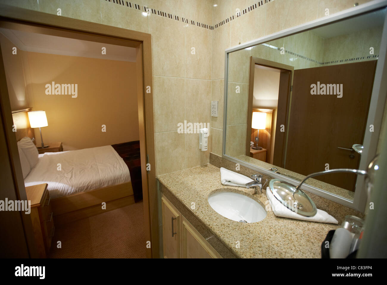 Bedroom bathroom hi-res stock photography and images - Alamy