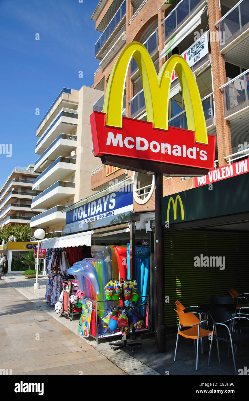 McDonald's Restaurant, Avinguda de Charles, Salou, Costa Daurada, Province of Tarragona, Catalonia, Spain Stock Photo