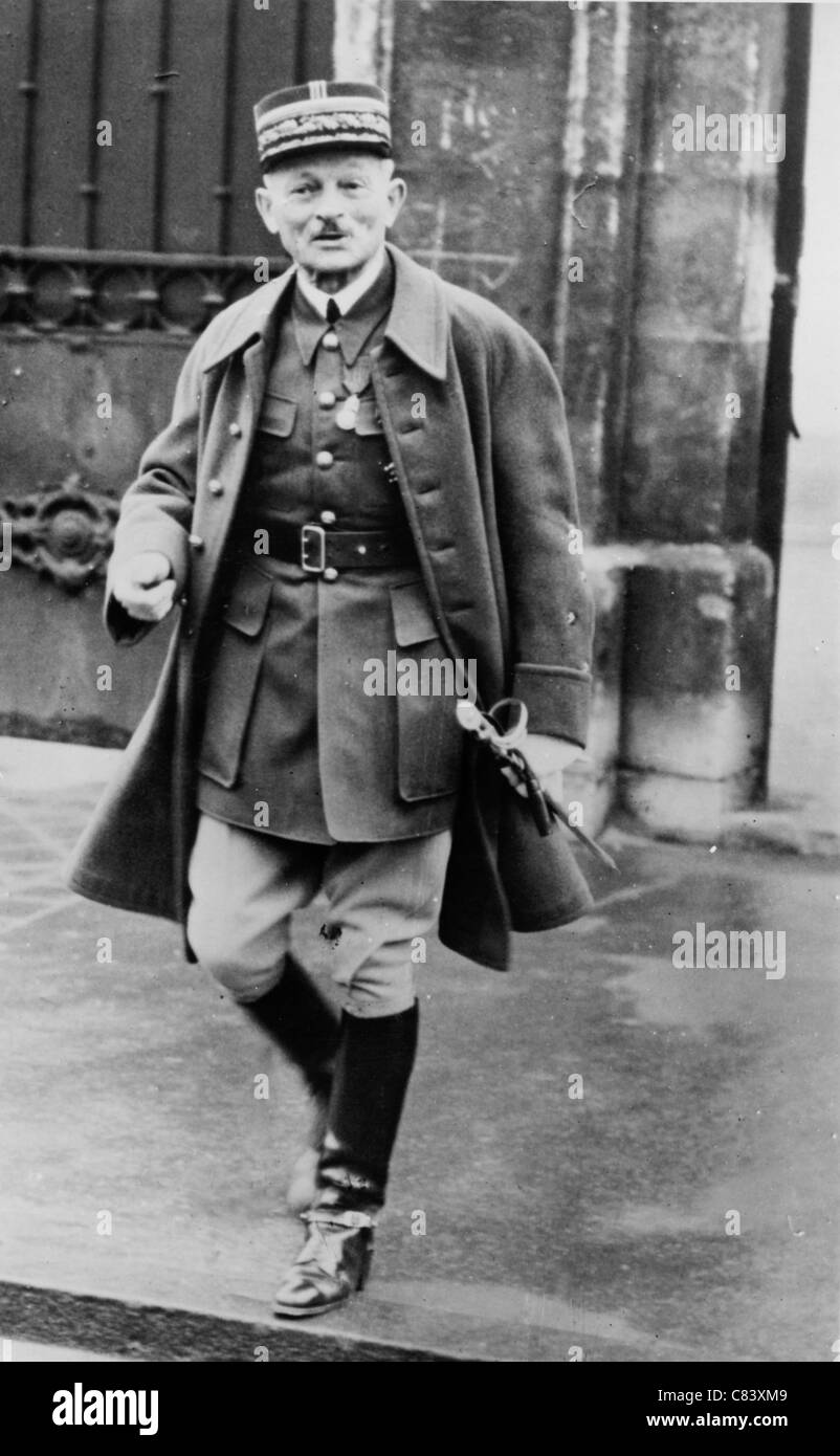 GENERAL MAXIME WEYGAND (1867-1965) French military commander in both world here in May 1940 Stock Photo