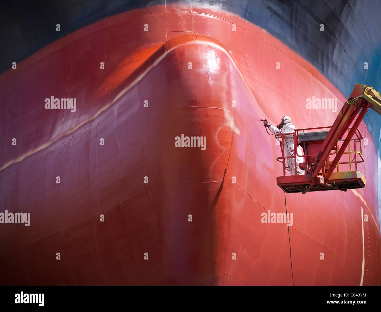 Ship hull painting hires stock photography and images Alamy