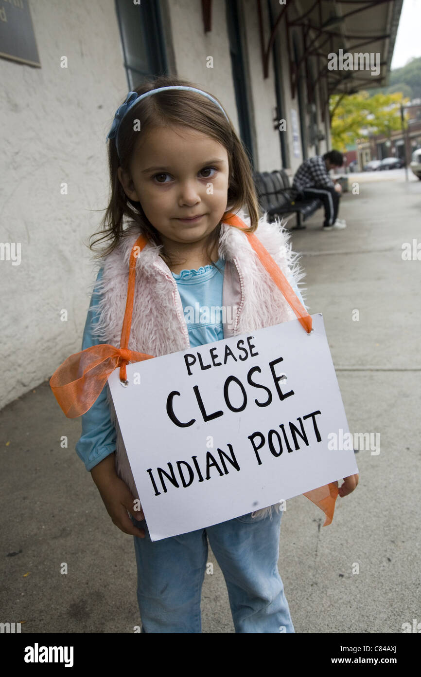 Young antinuclear activist, Peekskill, NY, near the Indian Point Plant. Stock Photo