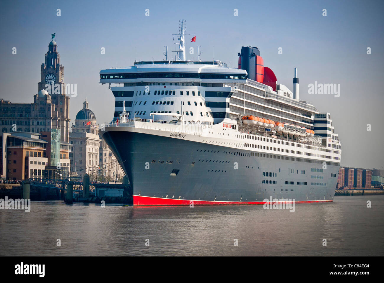 Cunard Cruise Liner Ship Queen Mary 2 At Liverpool Terminal On The Waterfront At The Pierhead Stock Photo Alamy
