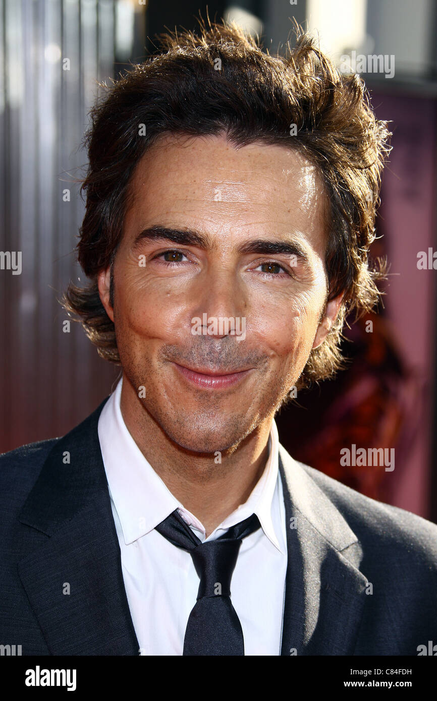 SHAWN LEVY REAL STEEL. WORLD PREMIERE. UNIVERSAL CITY CALIFORNIA USA 02