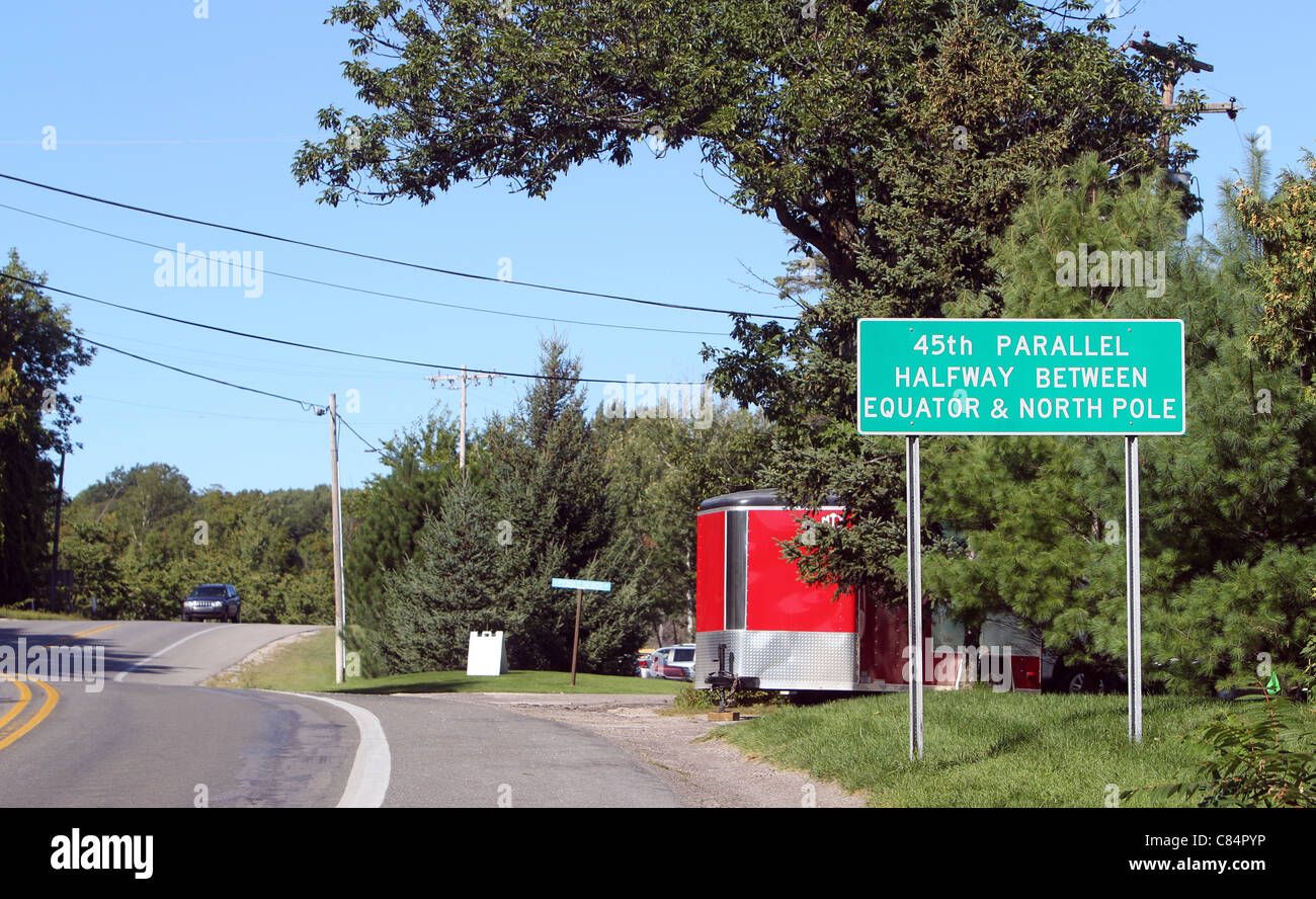 HALFWAY BETWEEN THE EQUATOR AND THE NORTH POLE SIGN. Stock Photo