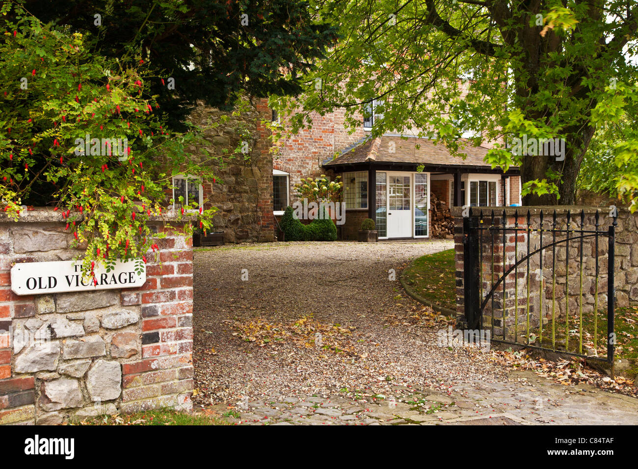 A typical English country house in Avebury in Wiltshire, England, UK Stock Photo