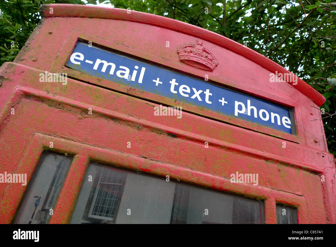 Red email hires stock photography and images Alamy