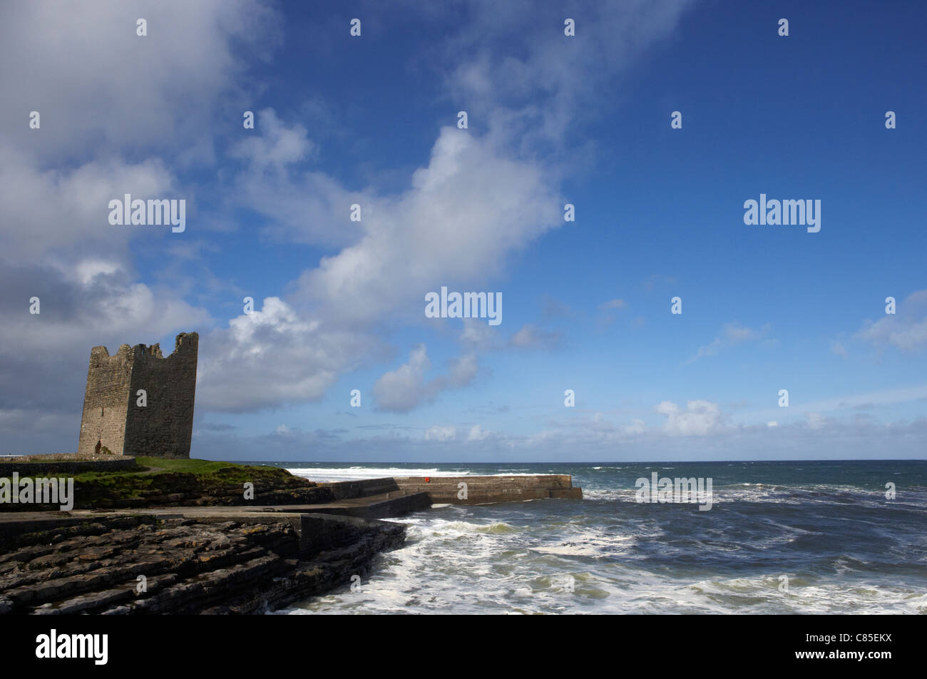 o'dowds rosslea castle and easkey pier easkey county sligo republic of ireland Stock Photo