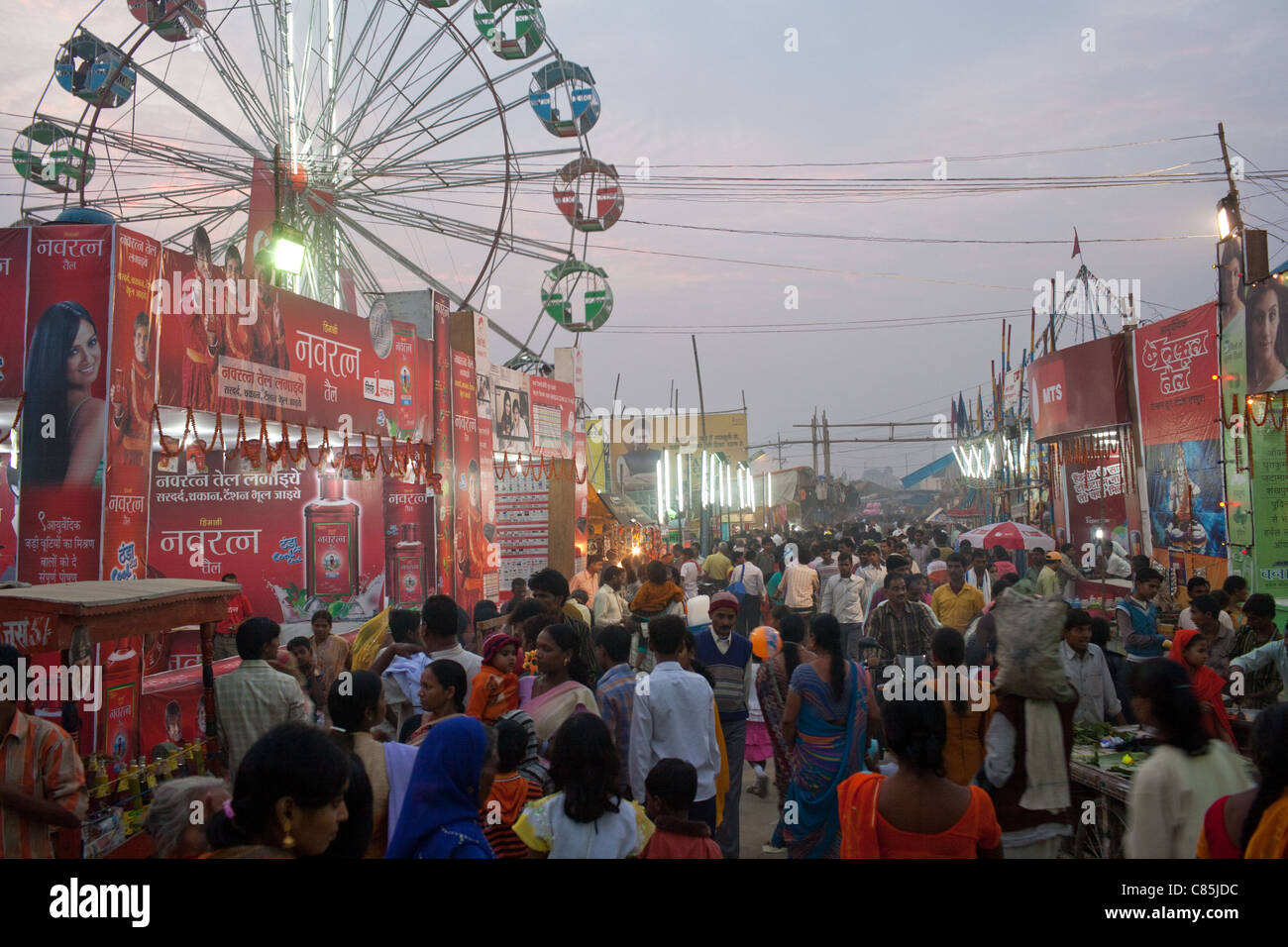A crowded late evening at Sonepur Mela, Bihar state, India. 2010 Stock Photo