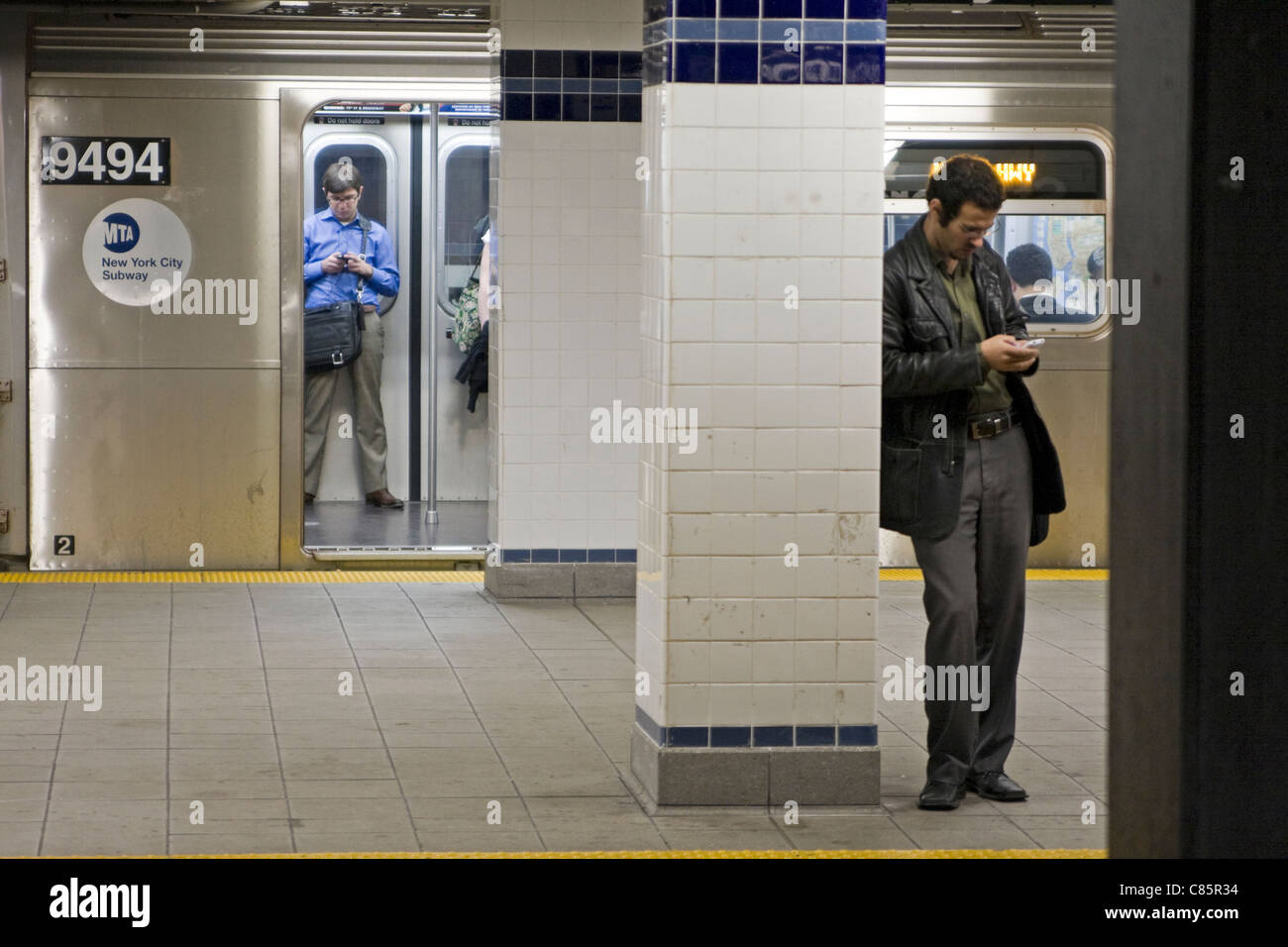 New york city empty subway hi-res stock photography and images - Alamy
