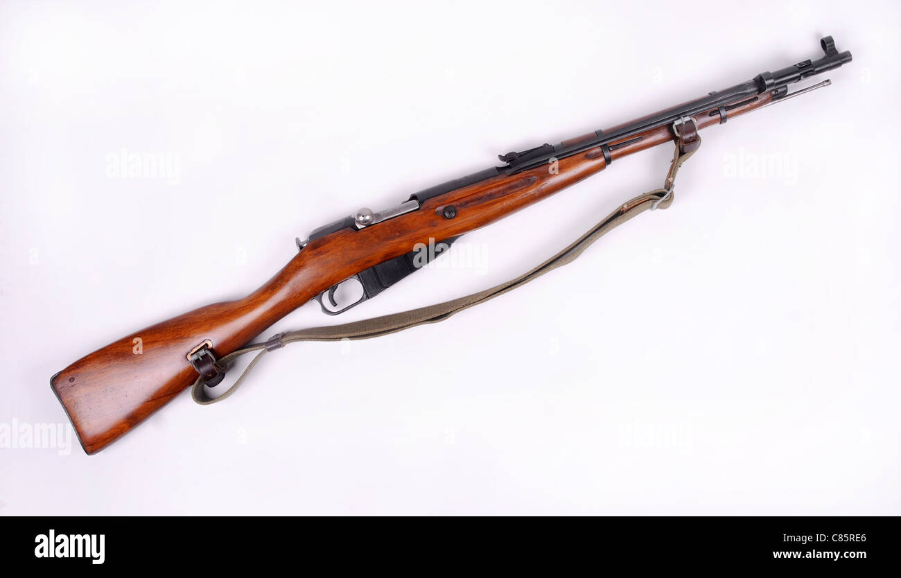 WII vintage 7.62mm Mosin Nagant M1944 carbine with bayonet Stock Photo