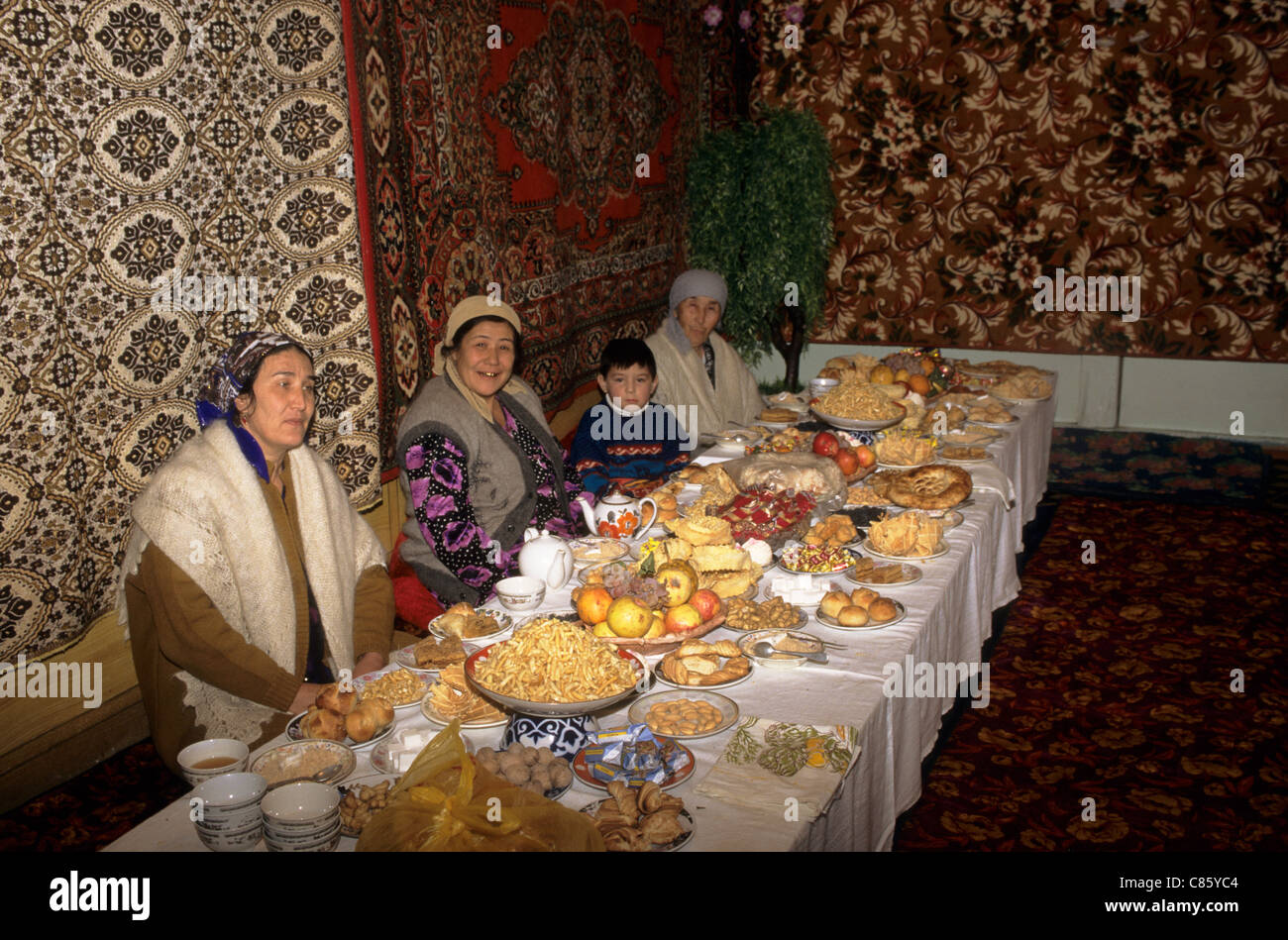 Near Samarkand, Uzbekistan. Feast for the end of Ramadan. Stock Photo