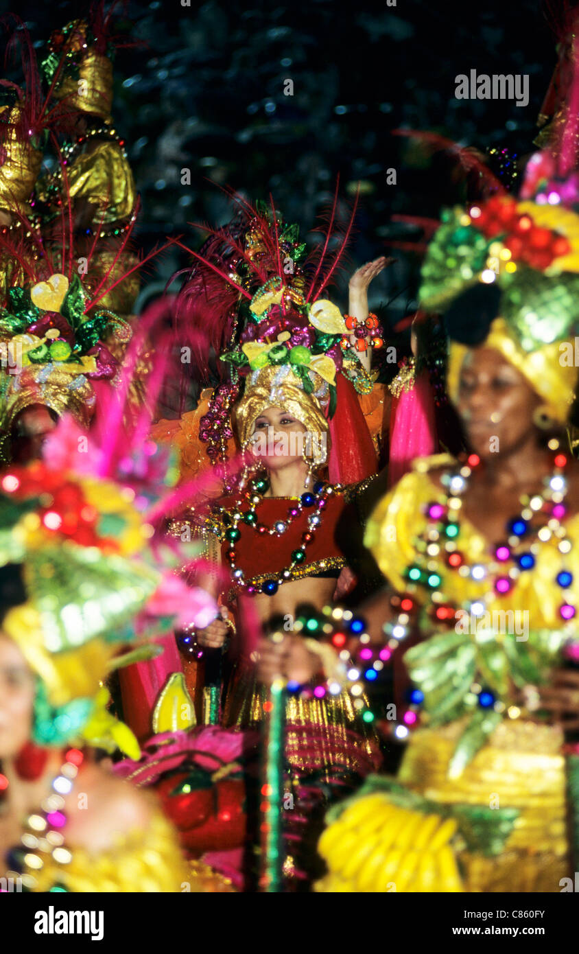 Rio De Janeiro Brazil Carnival Samba School Parade Women In Bright Multicoloured Ornate Costumes Stock Photo Alamy