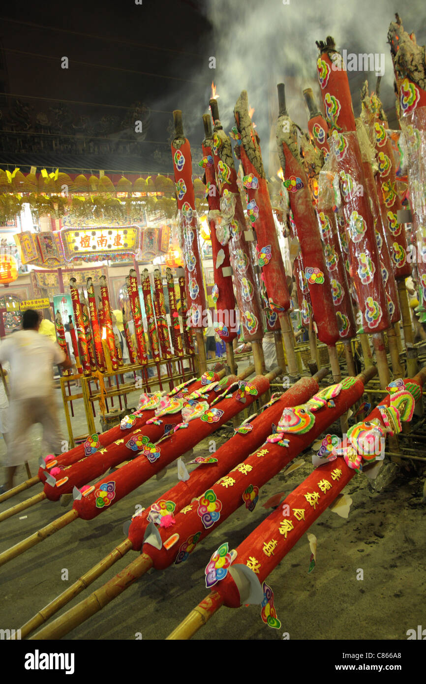 Chinese temple chinatown hi-res stock photography and images - Alamy
