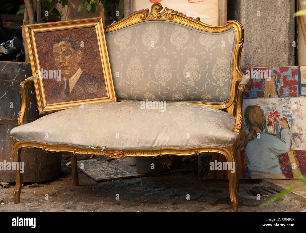 Italian antiques hires stock photography and images Alamy