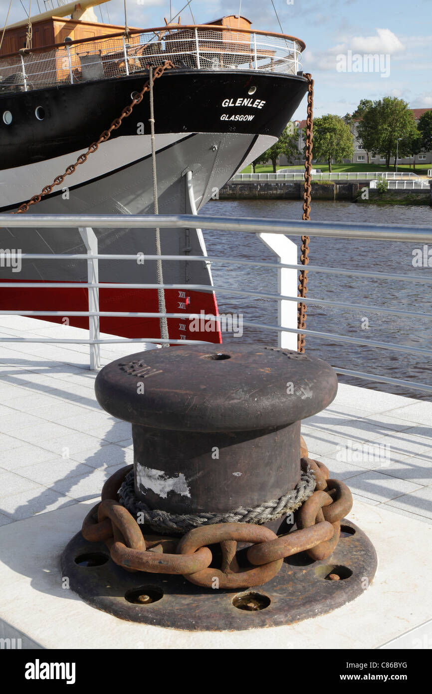 Ships capstan hires stock photography and images Alamy