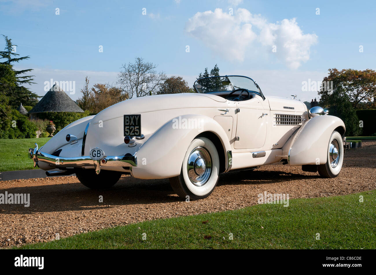 1935 Auburn 851 Speedster outside Palace House, Beaulieu Stock Photo