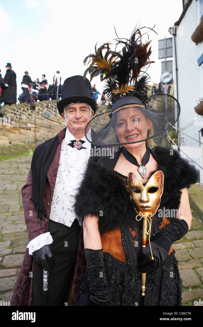 WHITBY; GOTH COUPLE AT THE GOTH WEEKEND Stock Photo