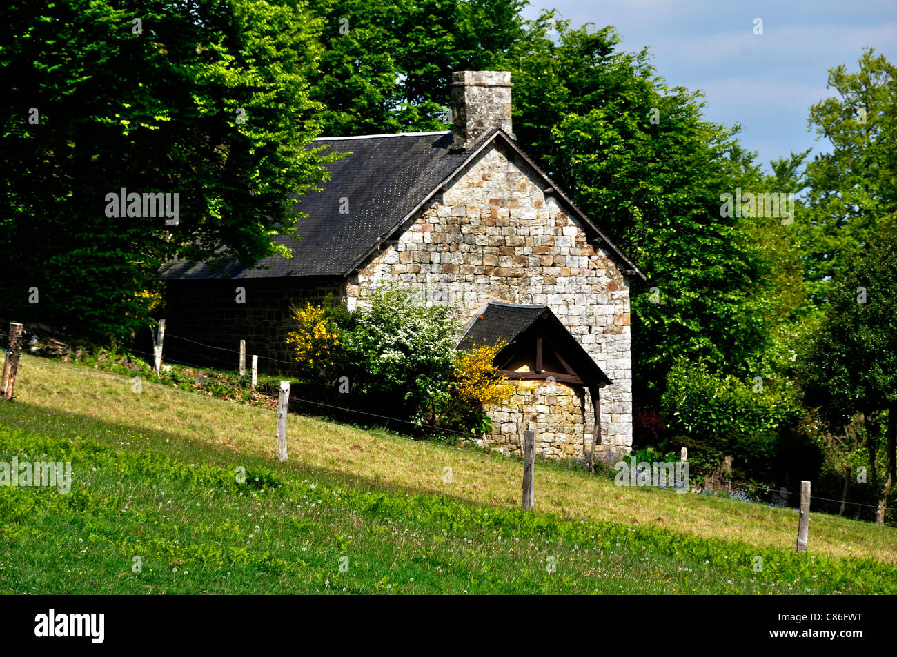 Circular walk of Moulin Foulon, old bread oven, near Fosse Arthour (Manche, Normandy, France). Stock Photo