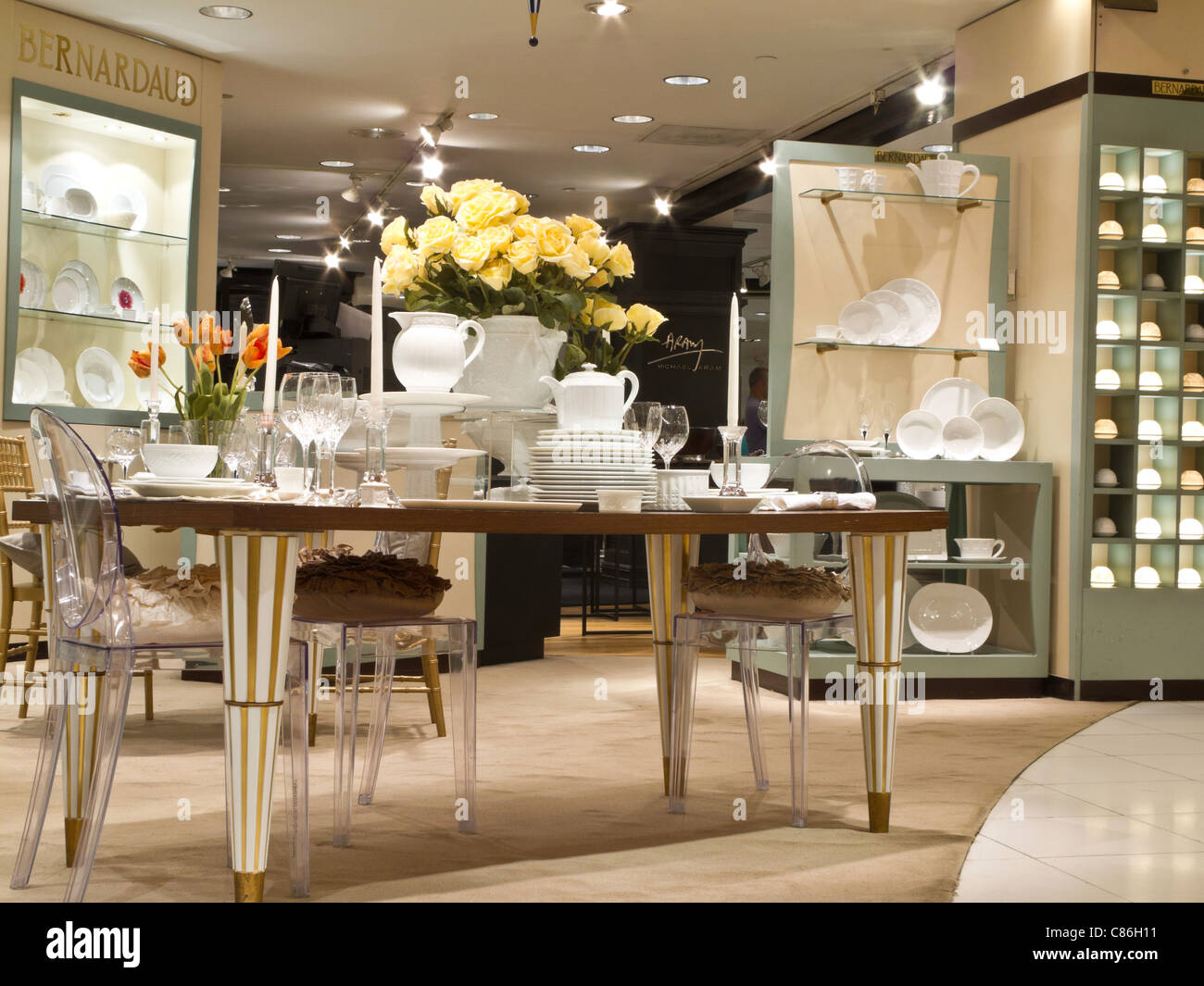 China and Crystal Display, Bloomingdale&#39;s Department Store Interior Stock Photo: 39483053 - Alamy
