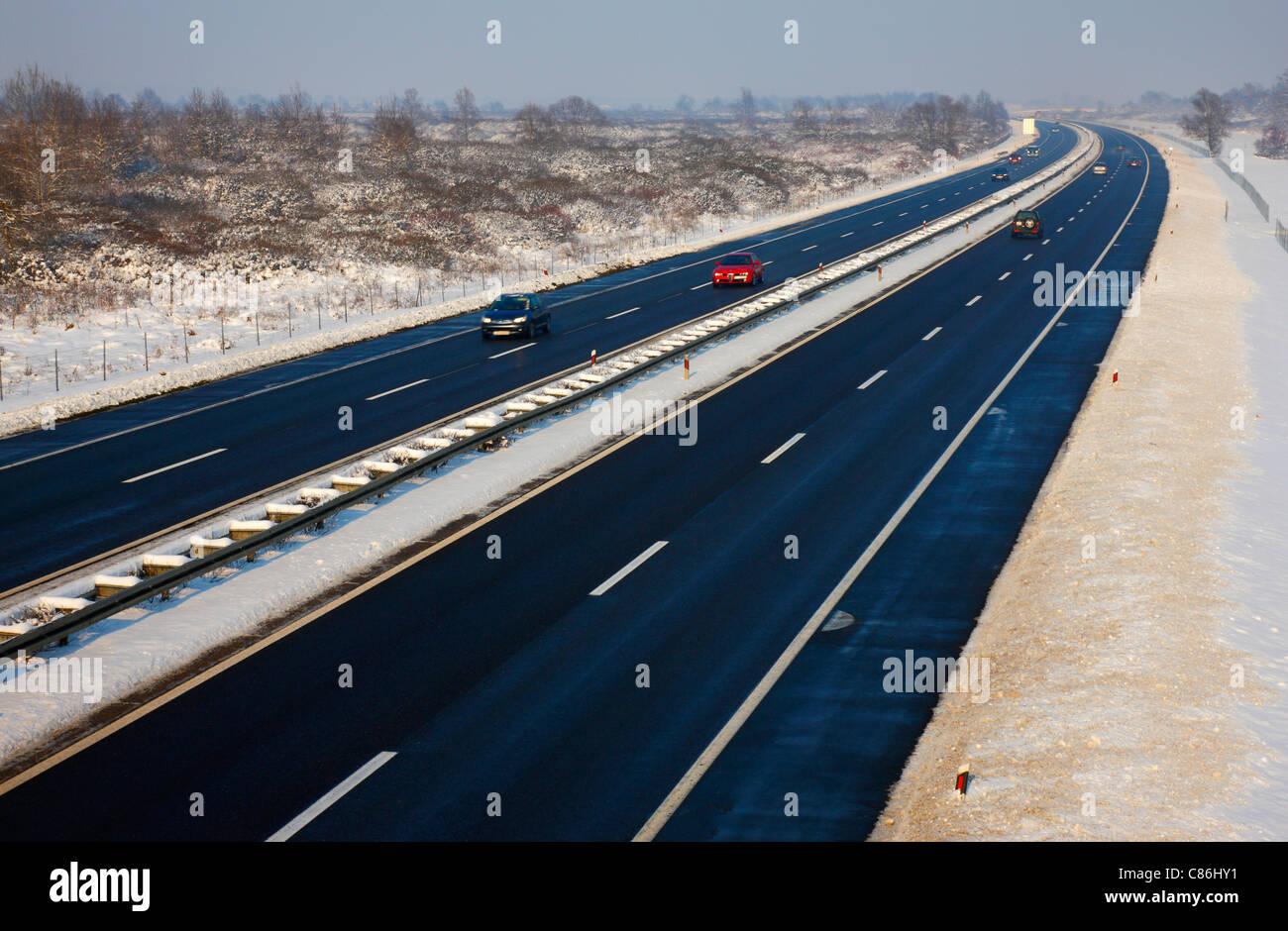 Highway icy road hi-res stock photography and images - Alamy