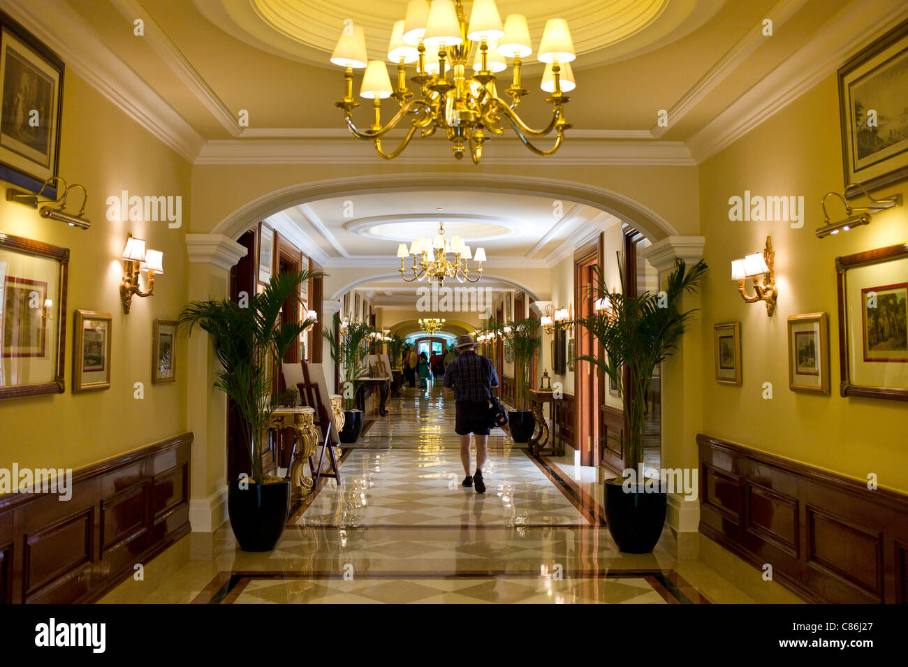 Interior of The Imperial Hotel with its luxury colonial elegance, New Delhi, India Stock Photo