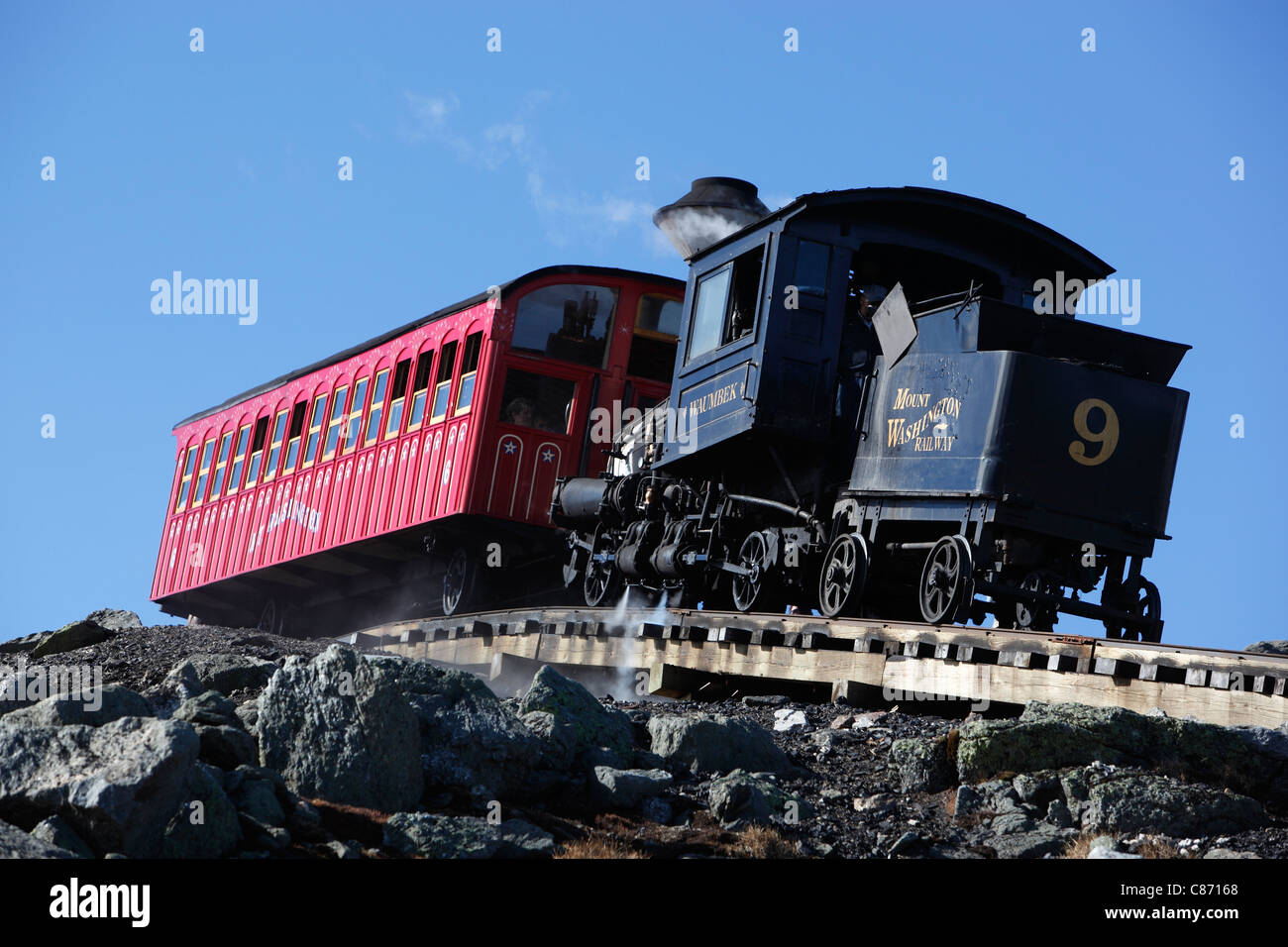 Cog train mount washington hi-res stock photography and images - Alamy