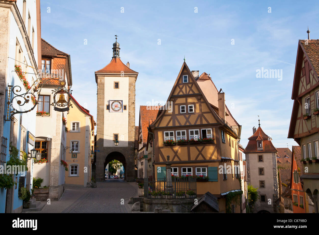 Germany, Bavaria, Franconia, Rothenburg ob der Tauber, Ploenlein, View of frame houses and Siebersturm tower Stock Photo