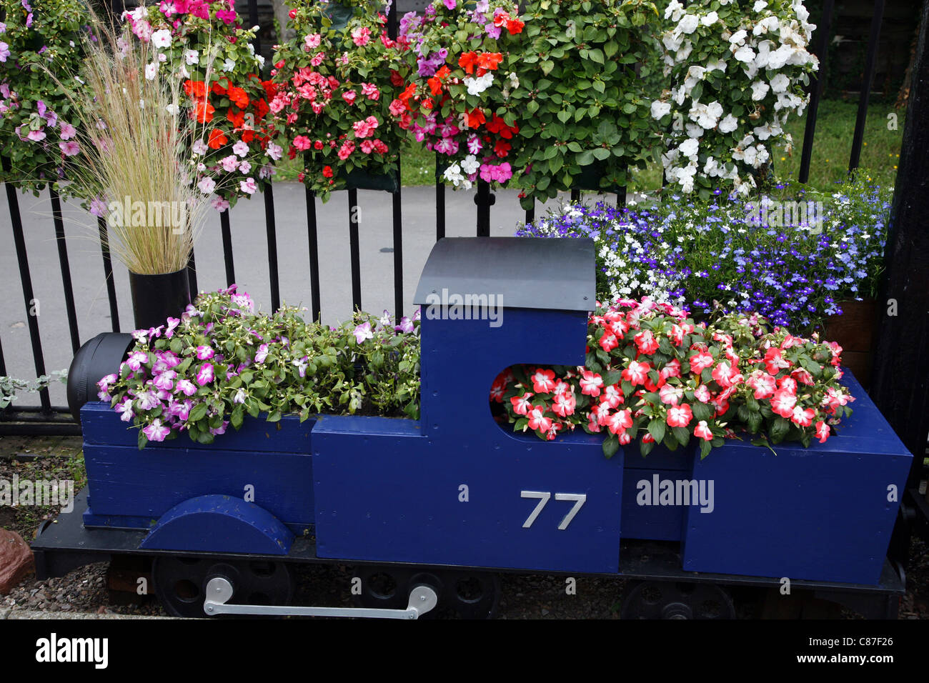 Flower Steam Engine Steam engine station flowers hi-res stock photography and images - Alamy