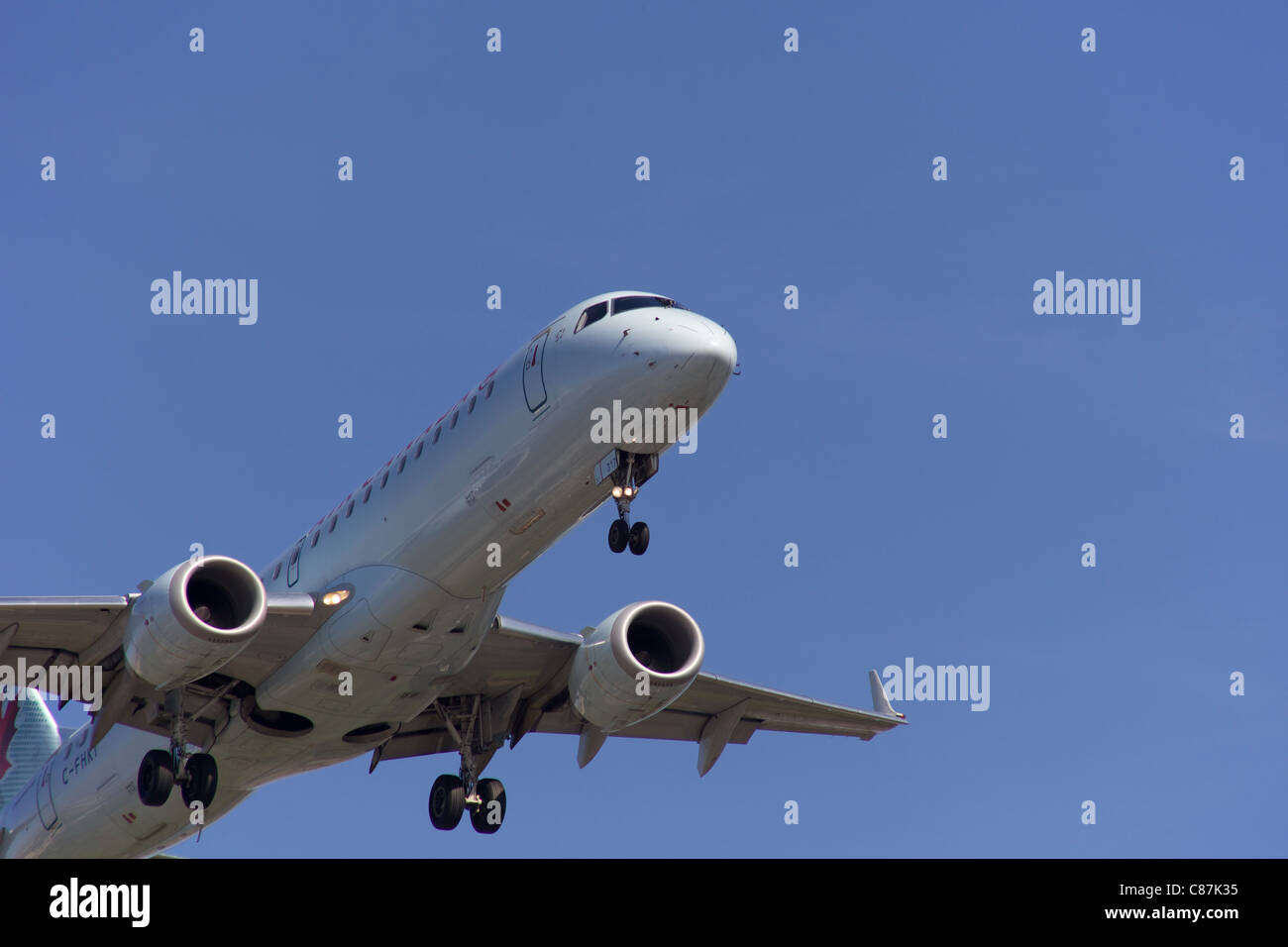 Air Canada Flight landing at Pearson Airport in Toronto Stock Photo Alamy