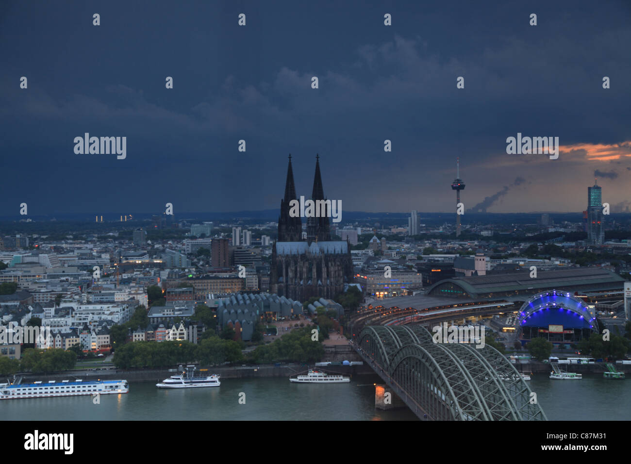 Blick auf Köln bei Gewitter, View on Thunder Storm over Cologne,Deutschland,Germany Stock Photo