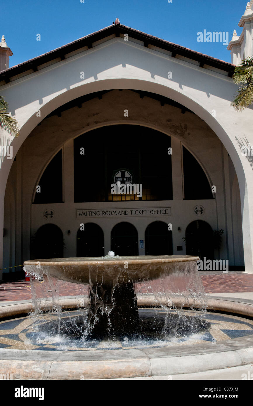 Outdoor fountain in front of main entrance to San Diego historic Santa