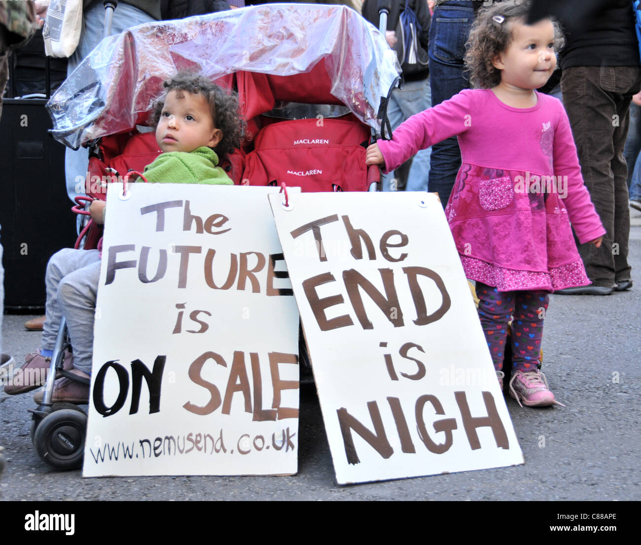 City of London, UK, 15/10/2011. Children with banners and slogans at the Occupy London protest Stock Photo