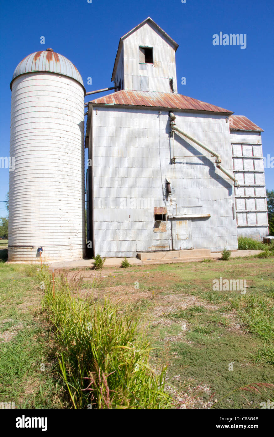 Kansas grain elevator hires stock photography and images Alamy