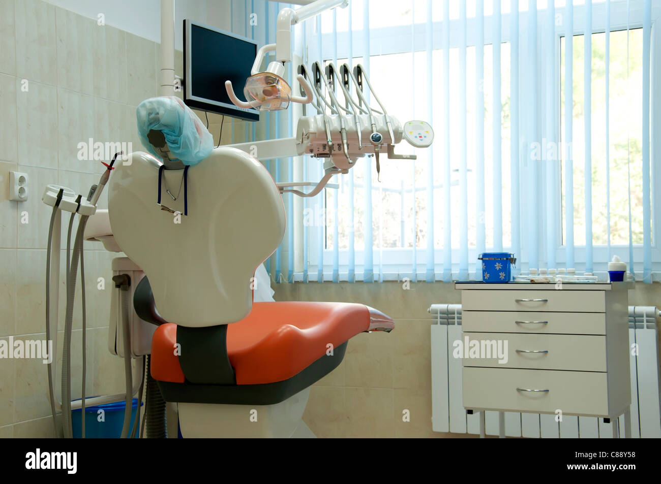 Dental surgery equipment. Chair and lighting Stock Photo Alamy