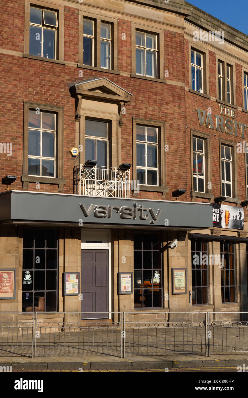 Wolverhampton Pub High Resolution Stock Photography And Images Alamy