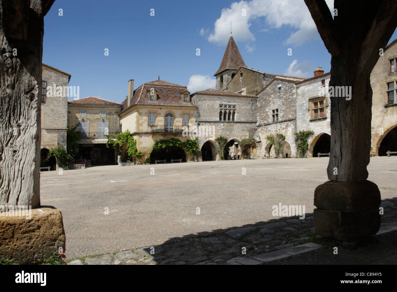 Medieval village square, Monpazier, Dordogne, France Stock Photo