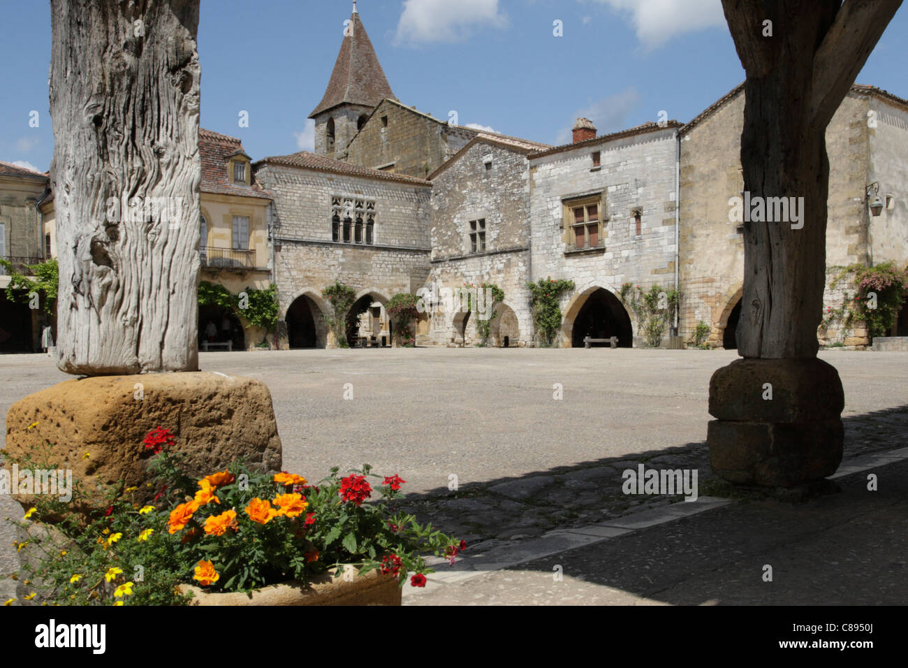 Medieval village square, Monpazier, Dordogne, France Stock Photo