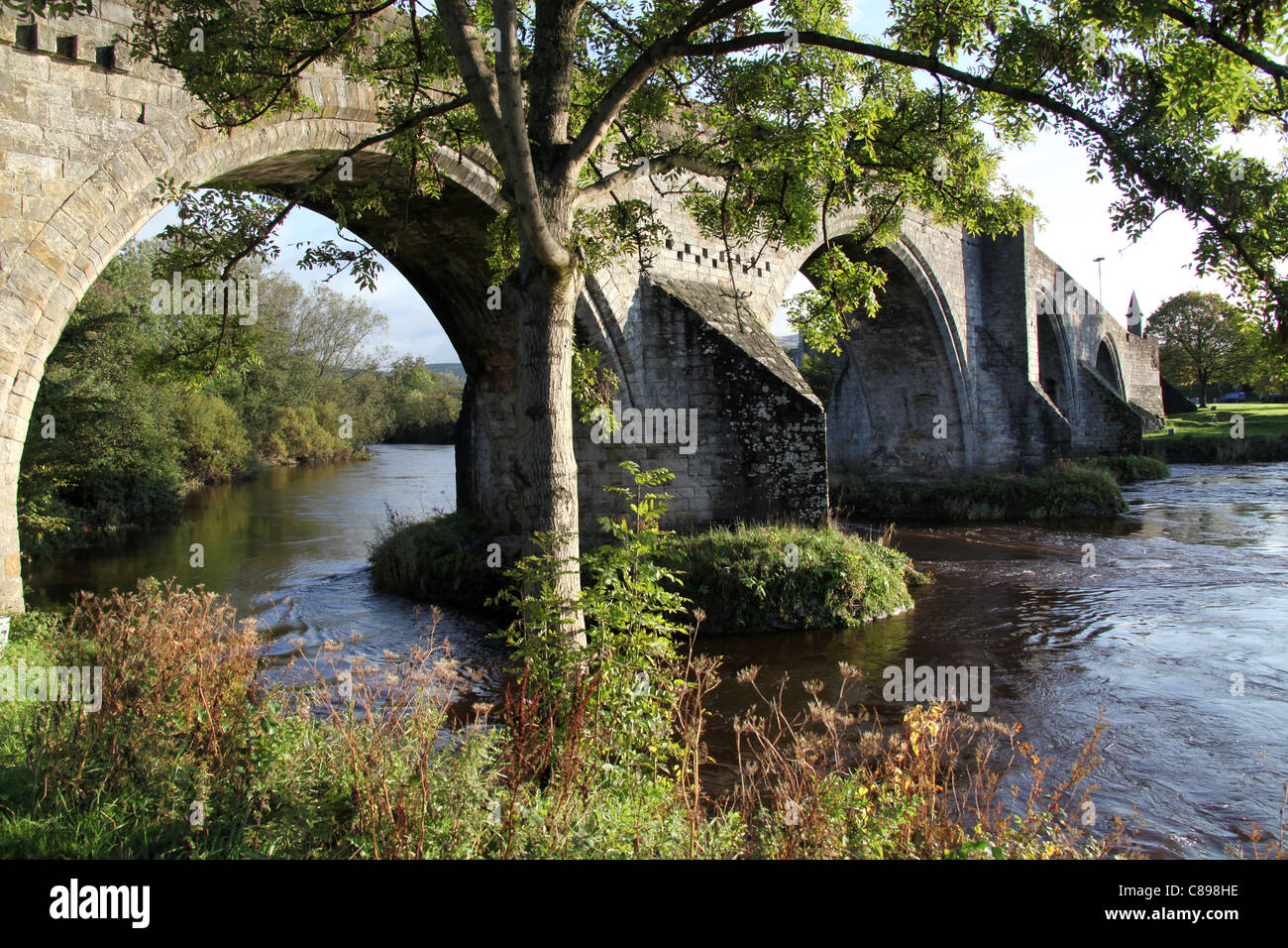 City of Stirling, Scotland. Dating from the early 16th century the Grade A listed Old Stirling Bridge over the River Forth. Stock Photo