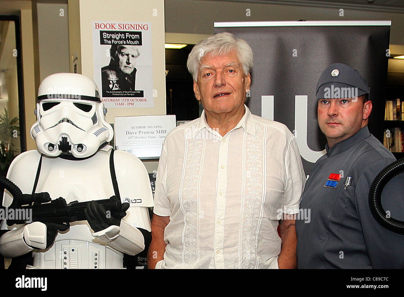 Star Wars actor Dave Prowse, who played Darth Vader, launches his autobiography 'Straight From the Force's Mouth' in Croydon, Surrey, UK, on Saturday, 15th October, 2011 Stock Photo