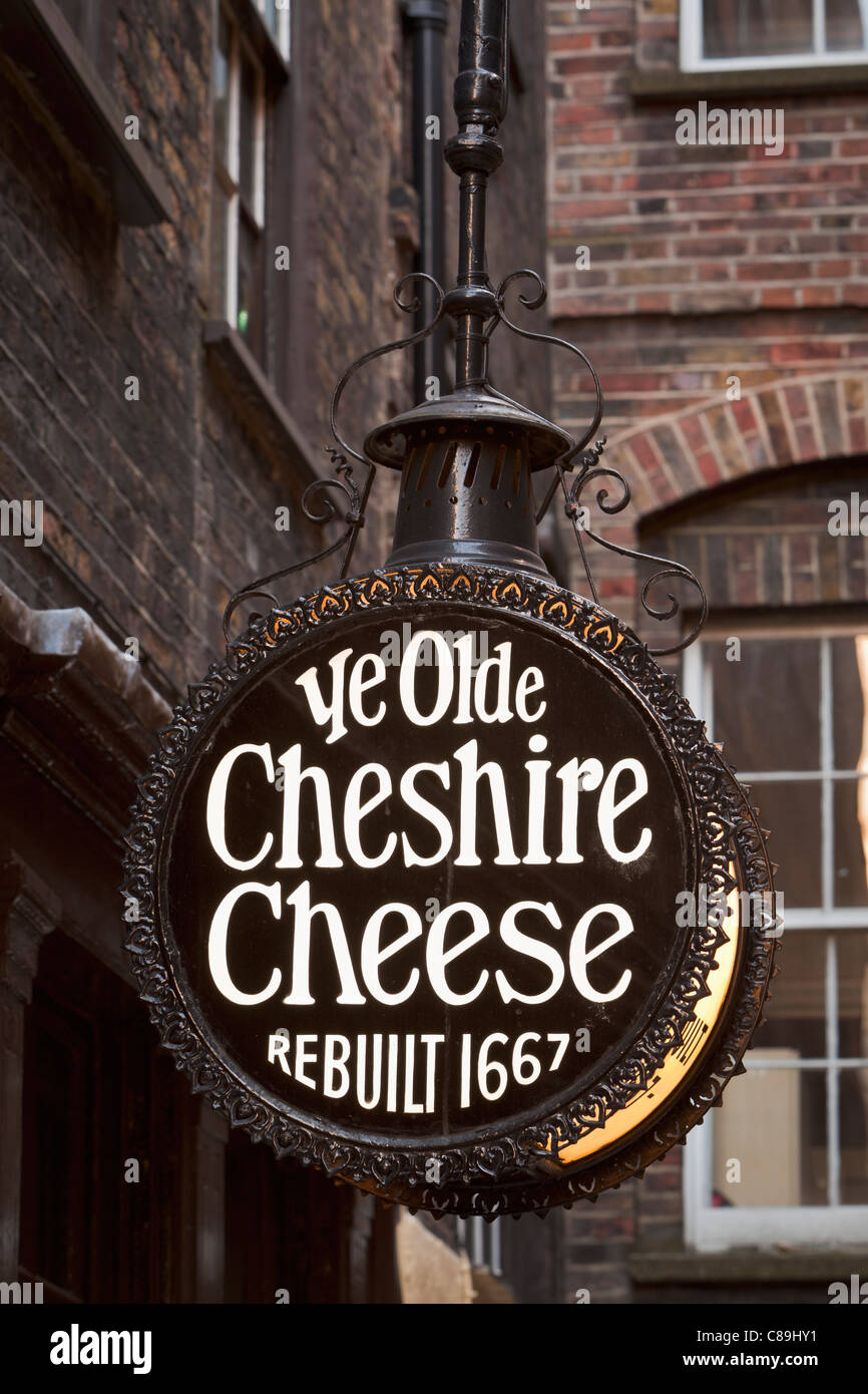 Ye olde Cheshire cheese pub sign London England Stock Photo