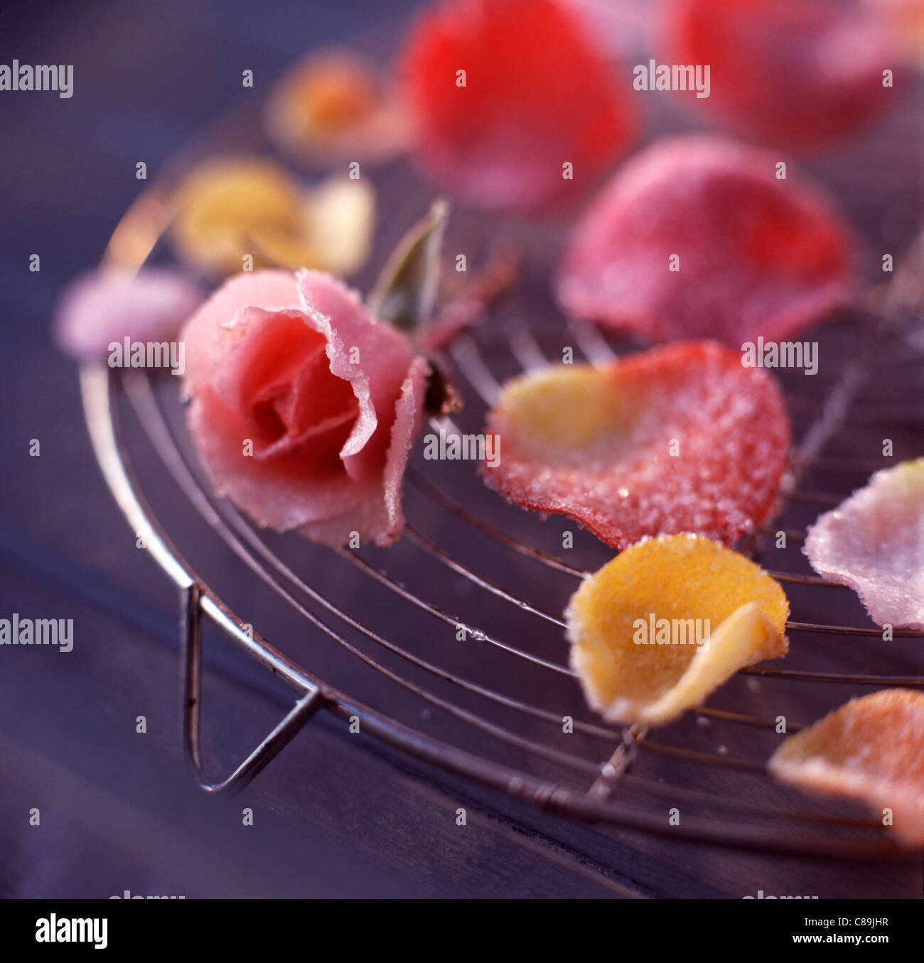 Crystalised Roses Crystallized flowers hi-res stock photography and images - Alamy